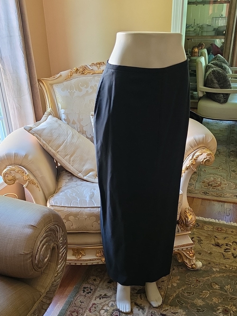 Dana Buchman Black Maxi Skirt - Sleek Straight Silhouette